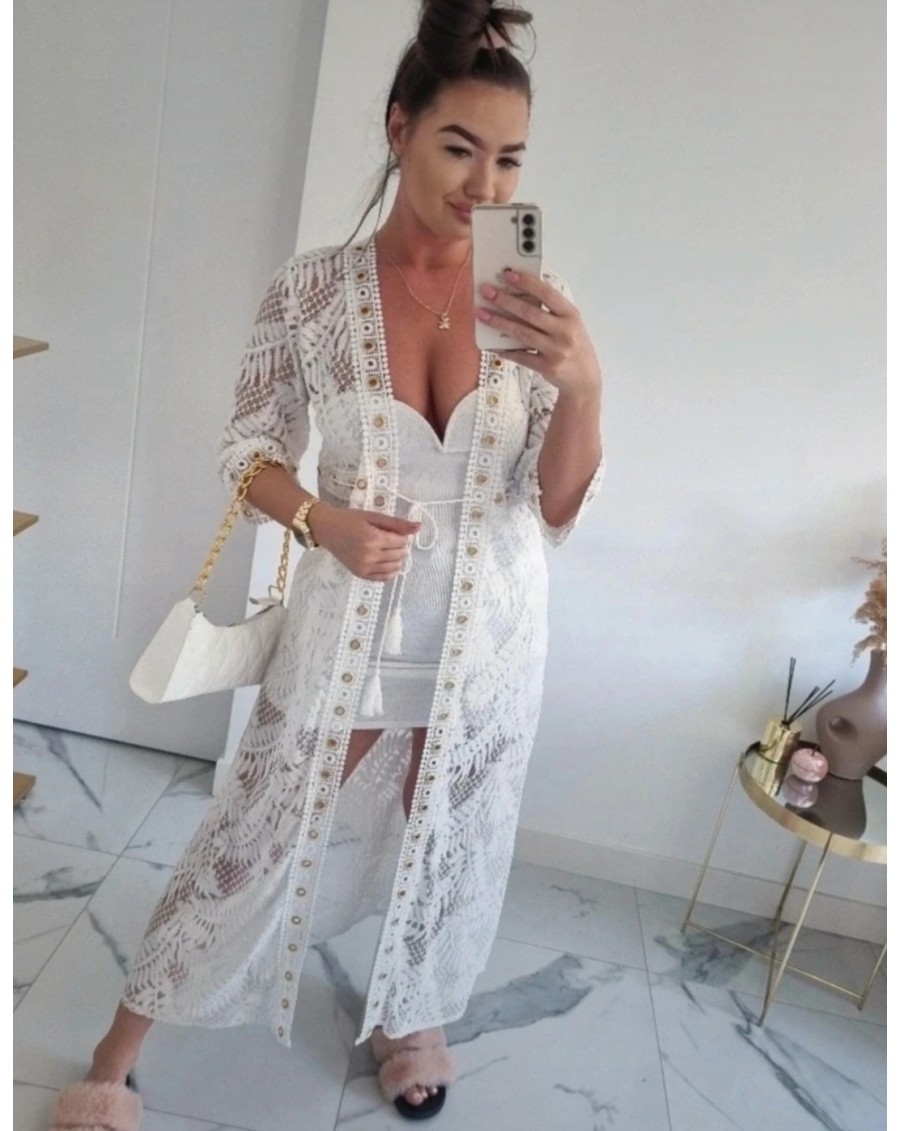 Biała narzutka na plażę...