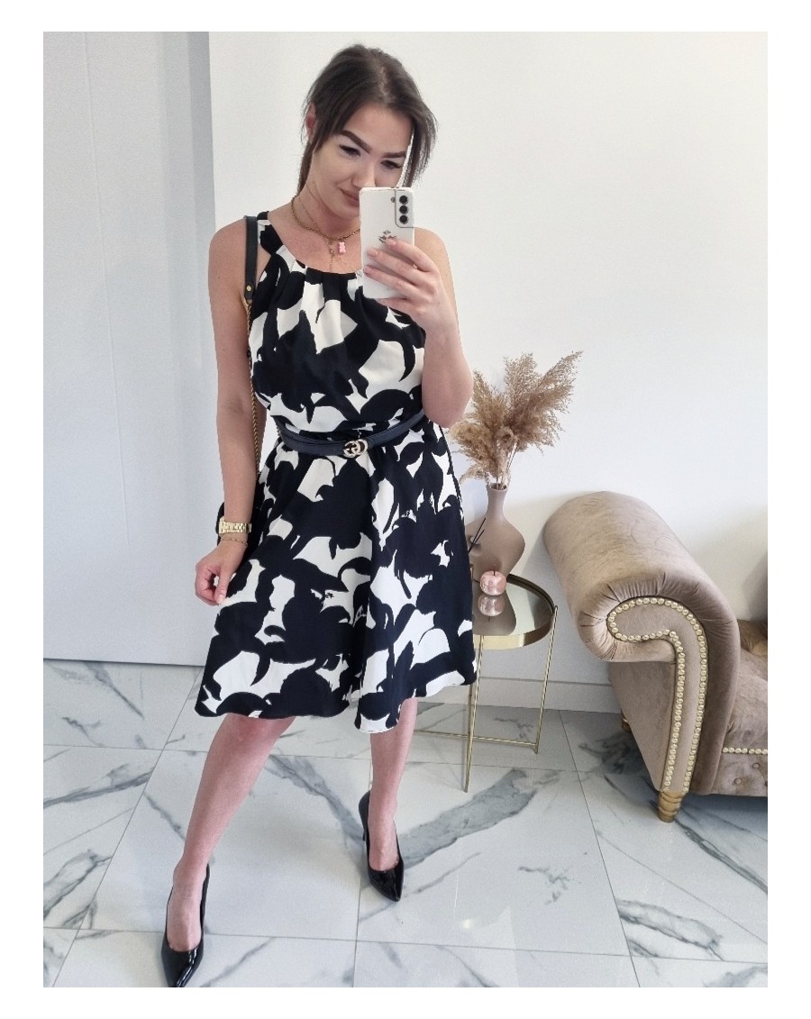 Czarno-biała sukienka we...