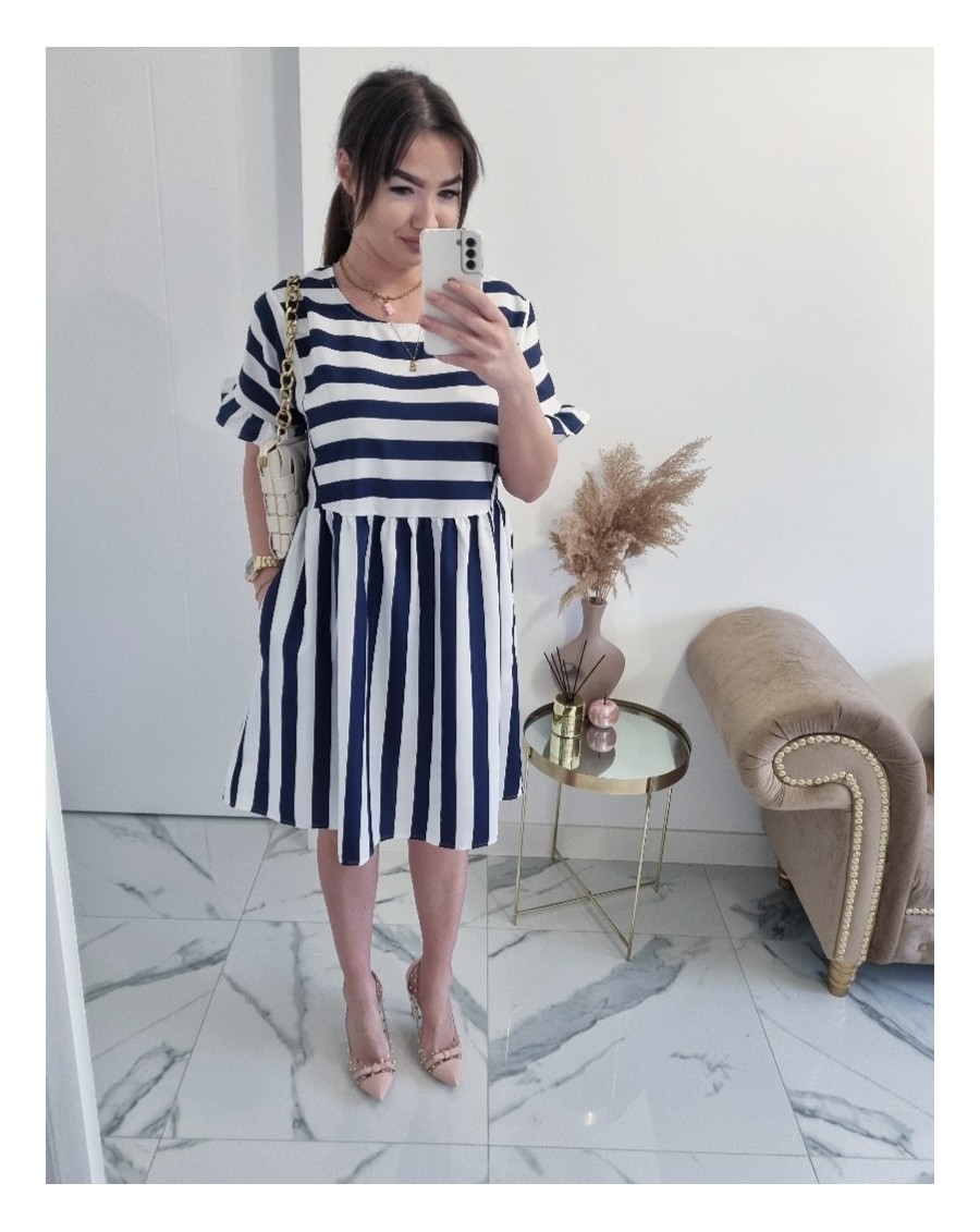 Sukienka z kieszeniami w...